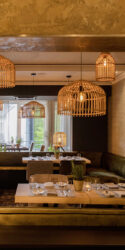 vorderer Bereich des Atrium Restaurants im Atrium Hotel Mainz