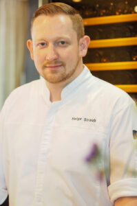 Portrait Mitarbeiter Helge Straub-Schilling