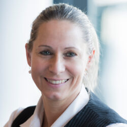 Portrait Mitarbeiter Steffi Ackermann